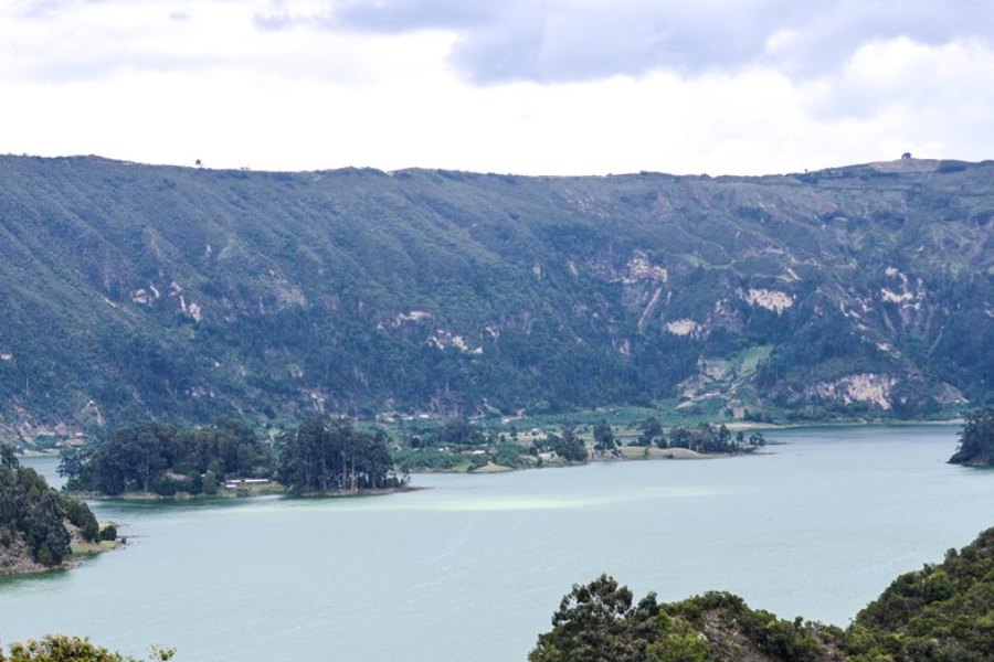 Wenchi-Crater-Lake-Ethiopia-Lake-with-Clouds (1)